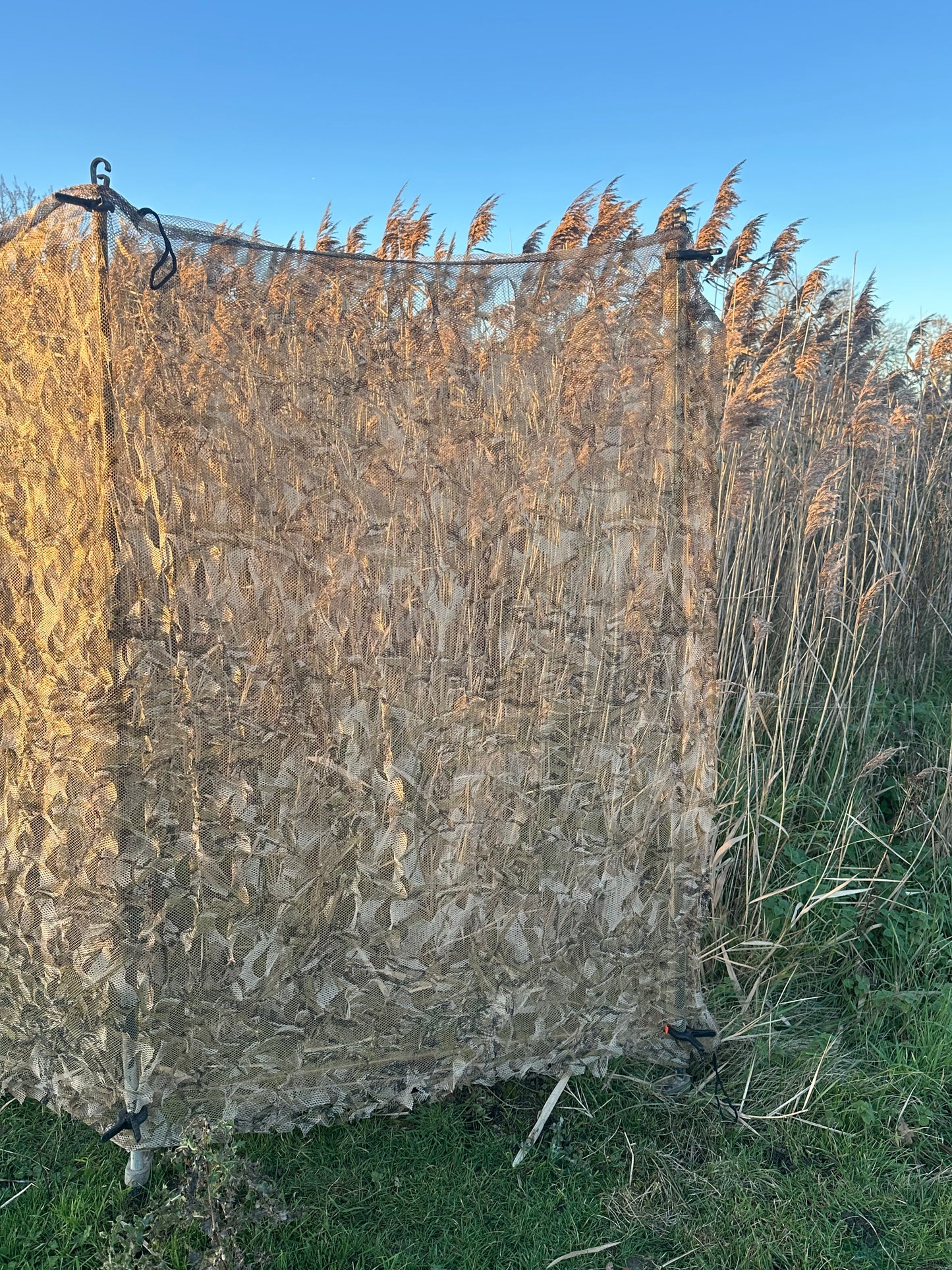 The new brown Stealth Ghost late season Camouflage 2-ply Hide Net 4mx1.5m (Hunting Shooting Blind)