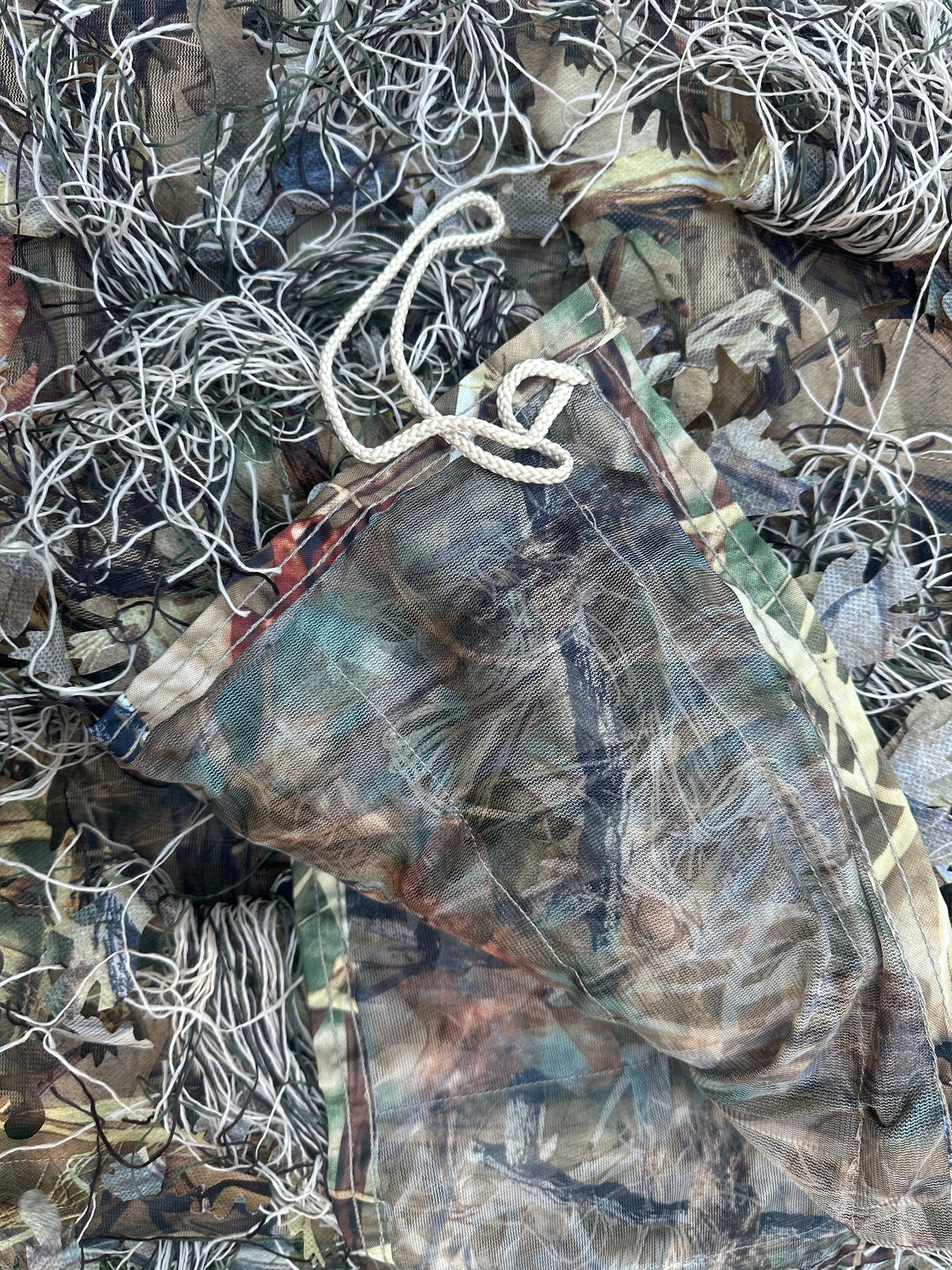 Wetland Camouflage 3D leafy ghillie Hide Net – 2m x 1.5m
