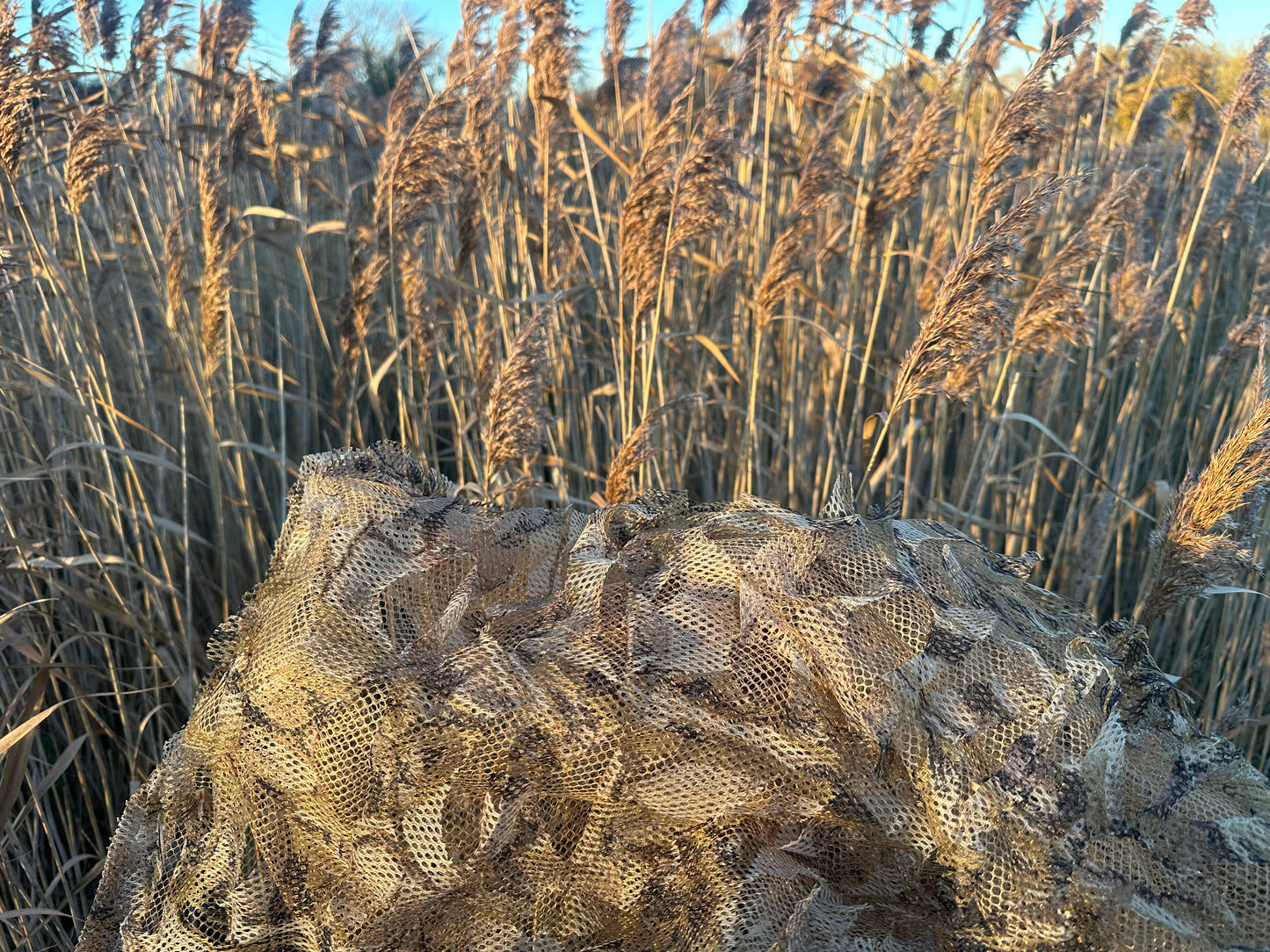 The new brown Stealth Ghost late season Camouflage 2-ply Hide Net 4mx1.5m (Hunting Blind)
